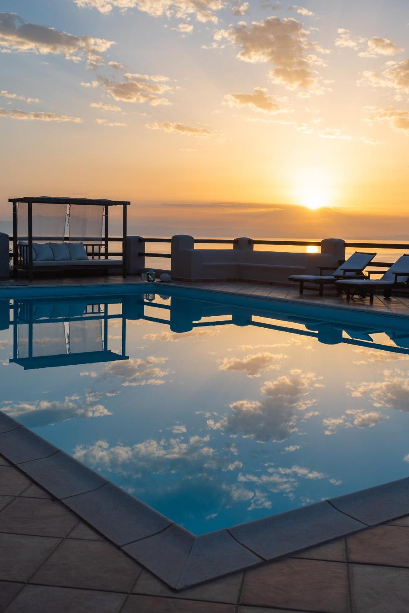 Apelon Tiritas Villas 利昂尼迪翁 外观 照片