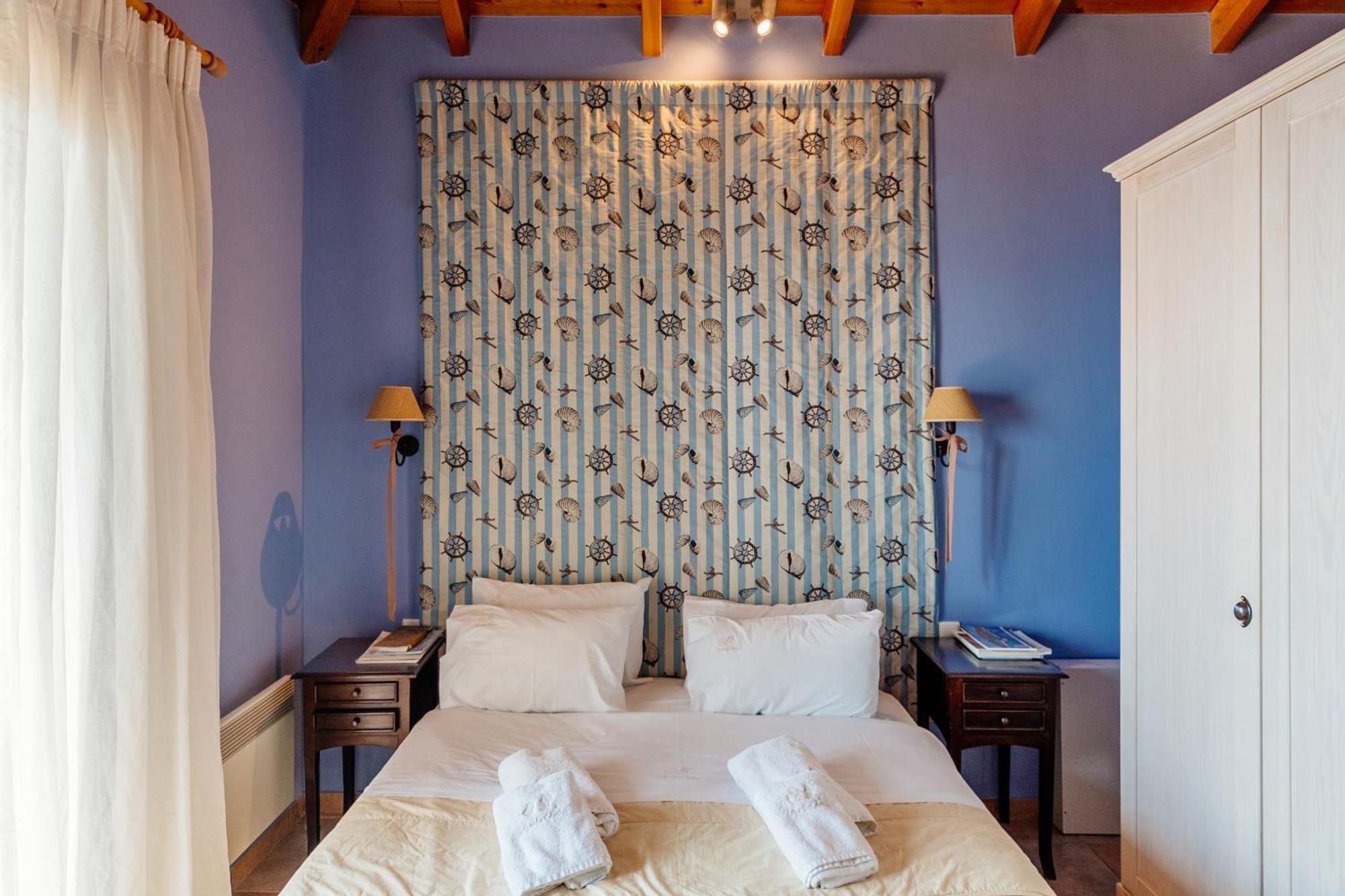 Apelon Tiritas Villas 利昂尼迪翁 外观 照片